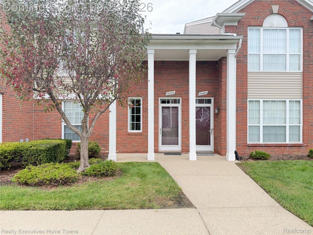 16476 Radison Drive, Macomb