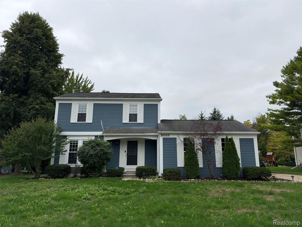 24525 Jamestowne Road, Novi