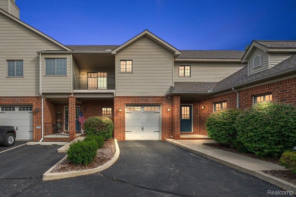 32 Highland Avenue, Clawson