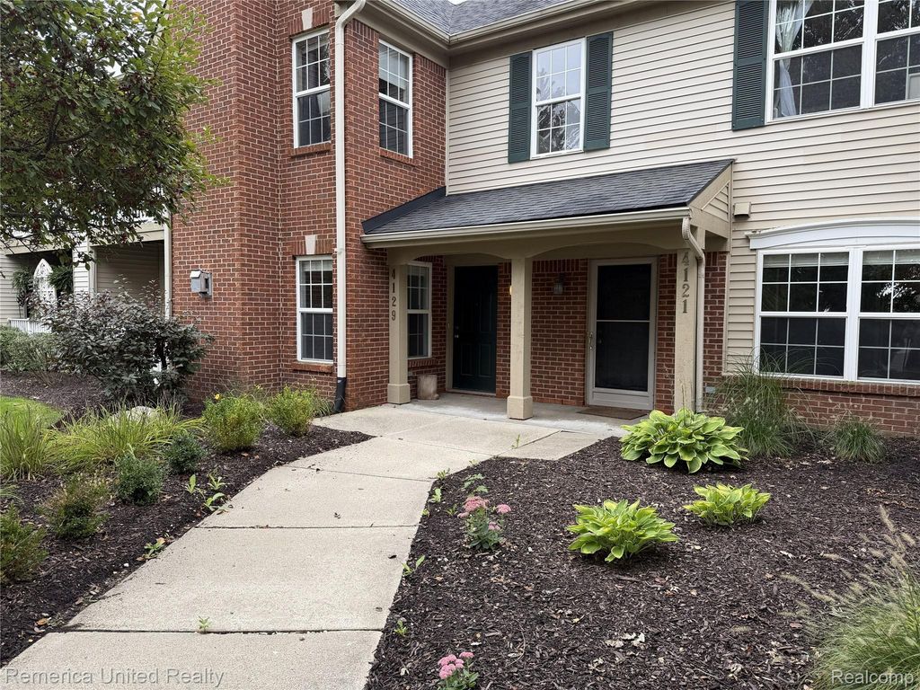 4129 Hampton Ridge Boulevard, Howell