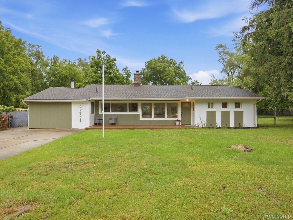 23456 Lee Baker Drive, Southfield
