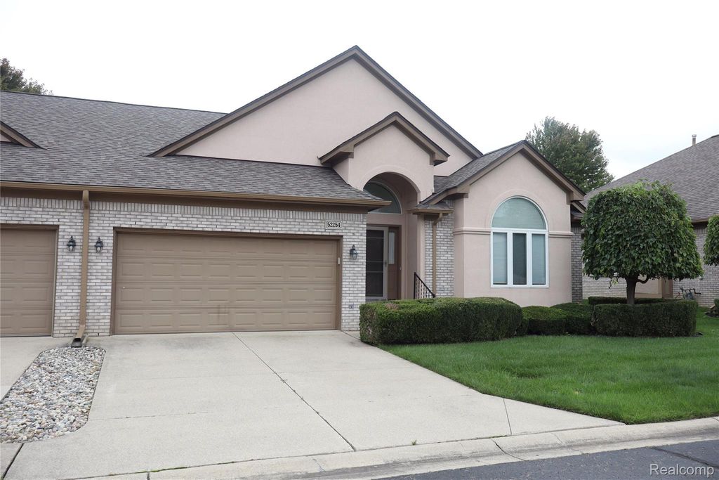 52254 Mitchell Lane, Macomb