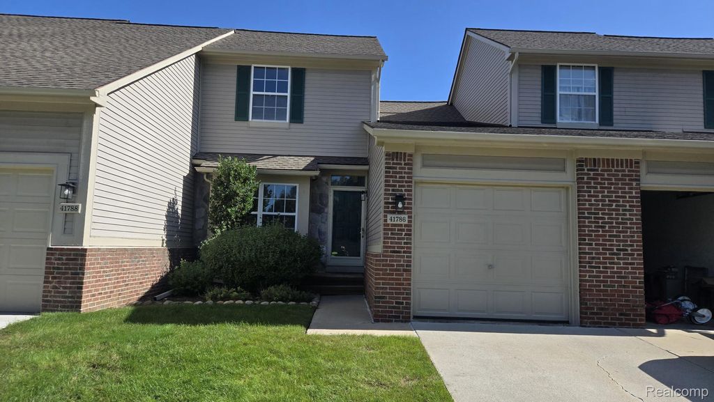 41786 Primrose Drive, Novi