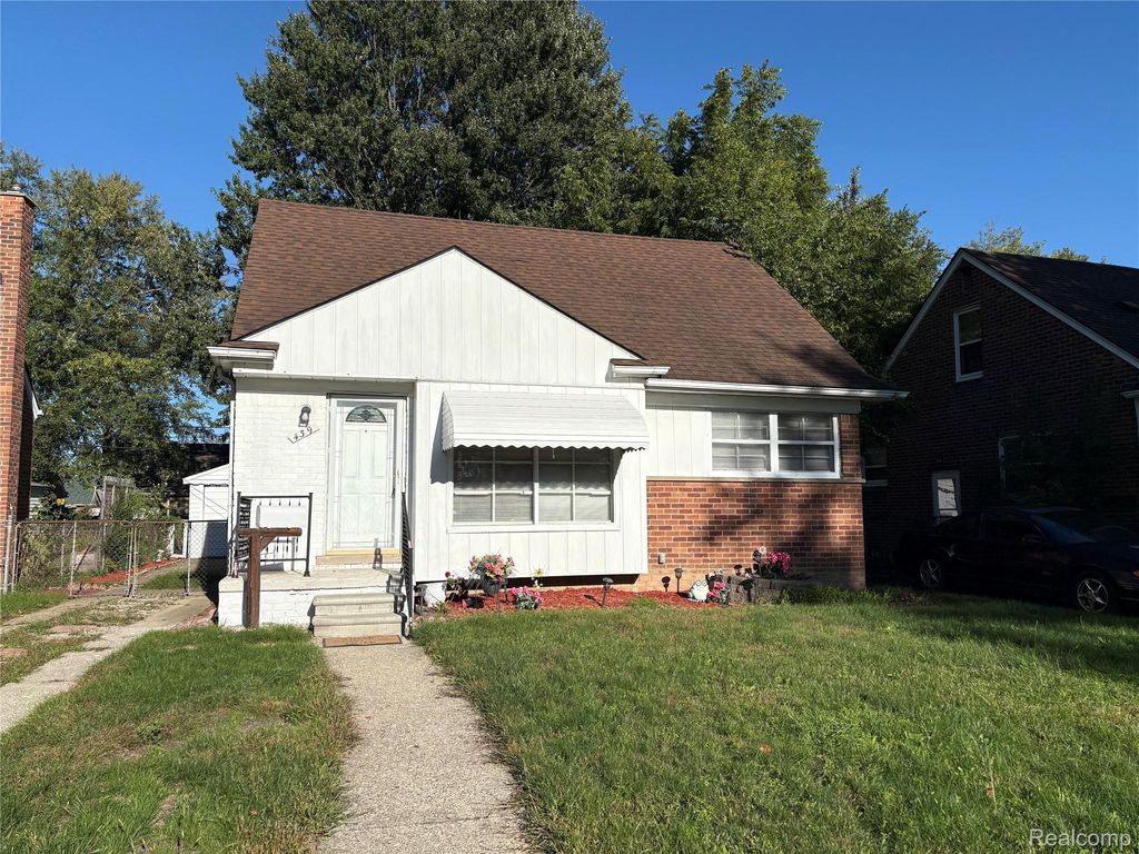 439 Sunningdale Drive, Inkster