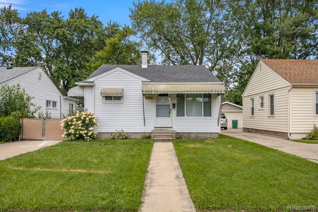 29014 Block Street, Garden City