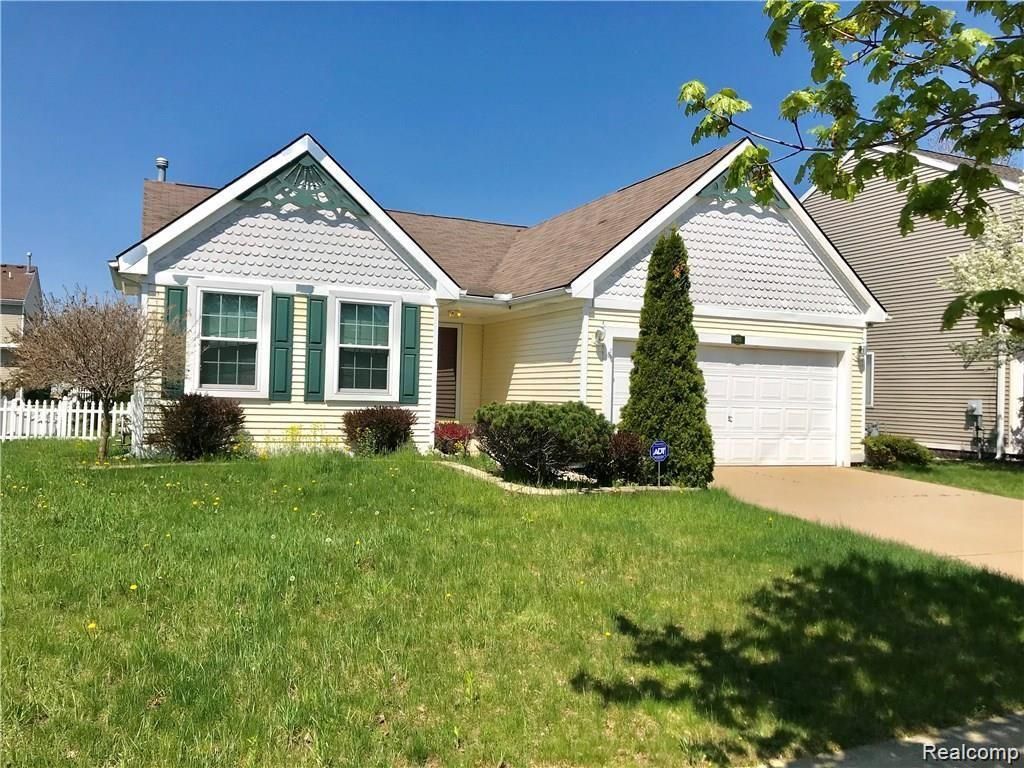 476 Waterbury, Belleville