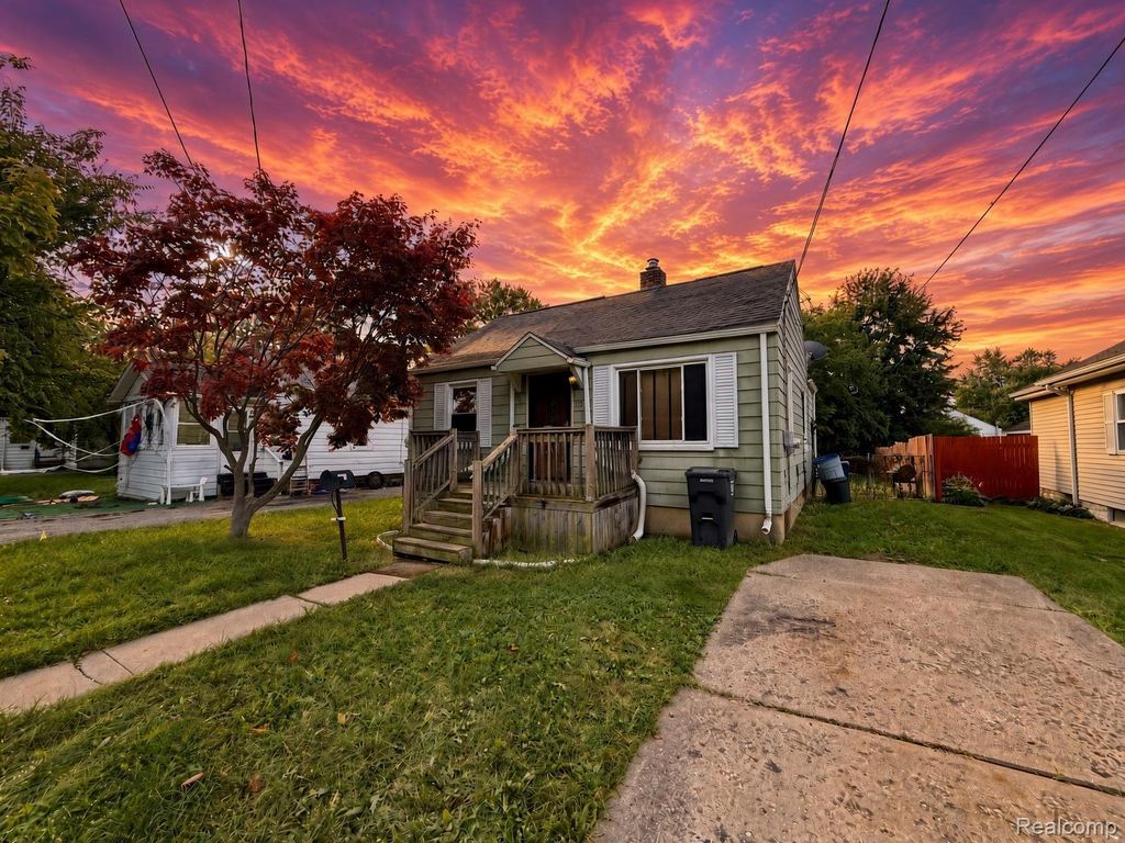 3301 Clairmont Street, Flint