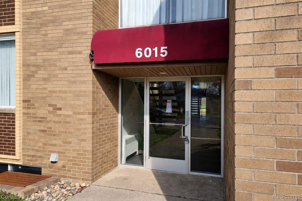 6015 Southfield Road 5, Detroit
