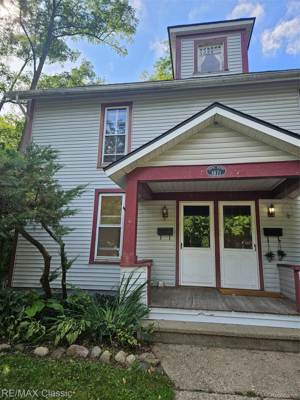 531 Hickory Street, Milford