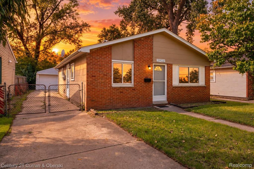 5938 Glenis Street, Taylor