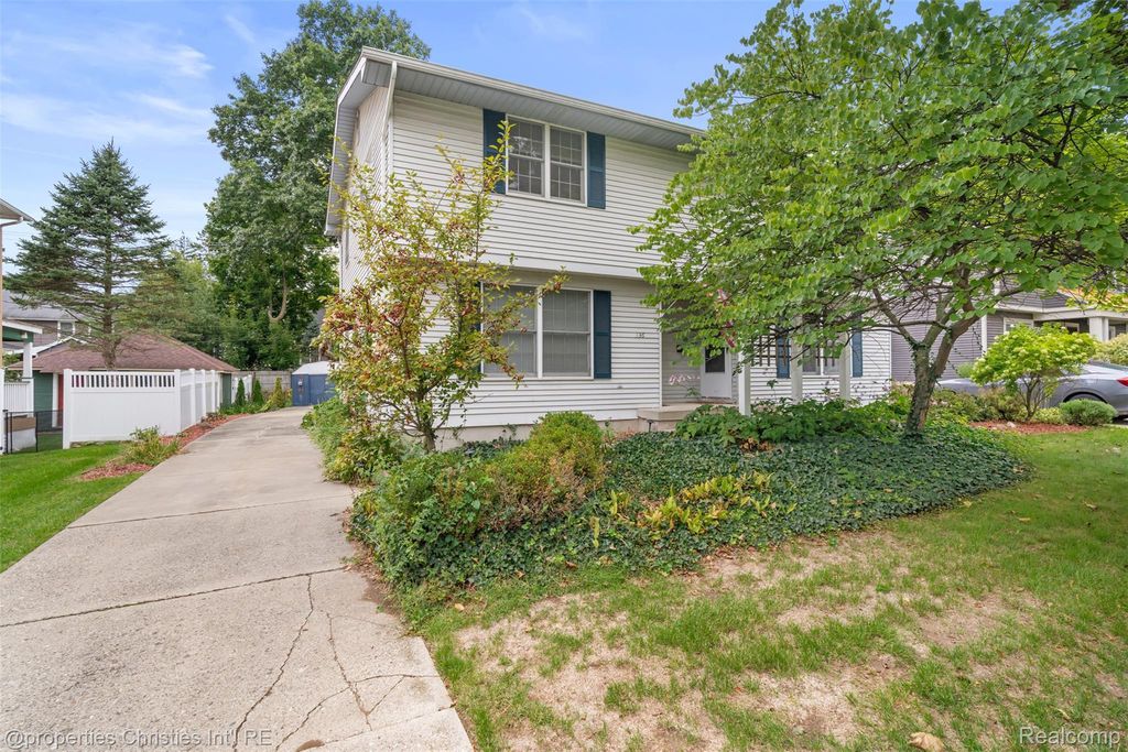 336 First Street, Northville