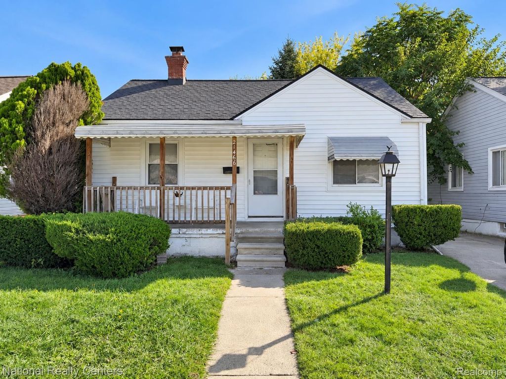 21466 Blackmar Avenue, Warren