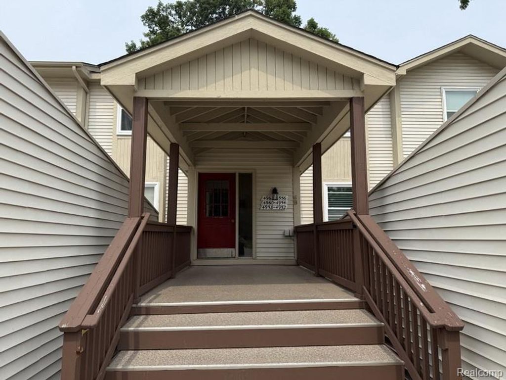 4962 Oak Hill Drive 75, Waterford