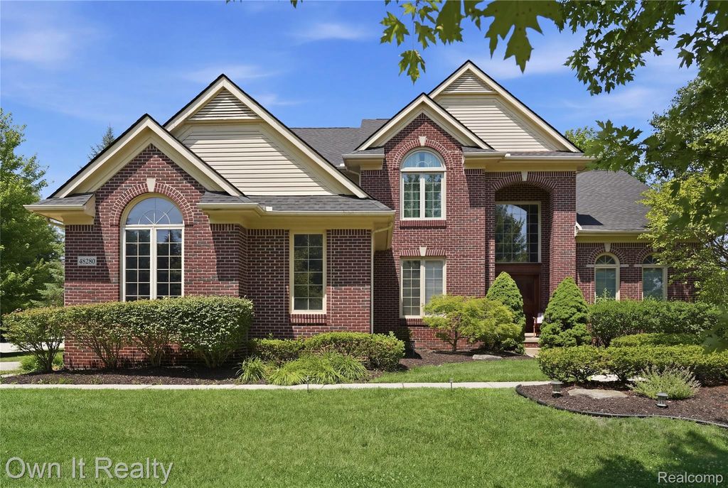 48280 Gladstone Road, Canton