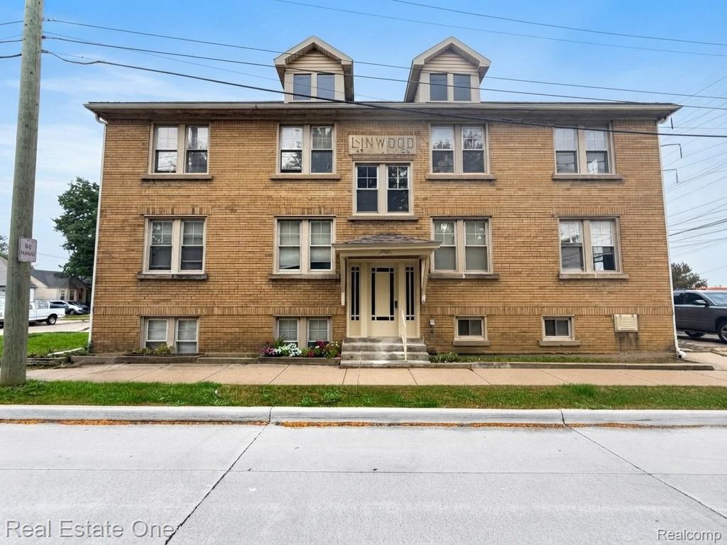 4700 Curtis Street 2e, Dearborn