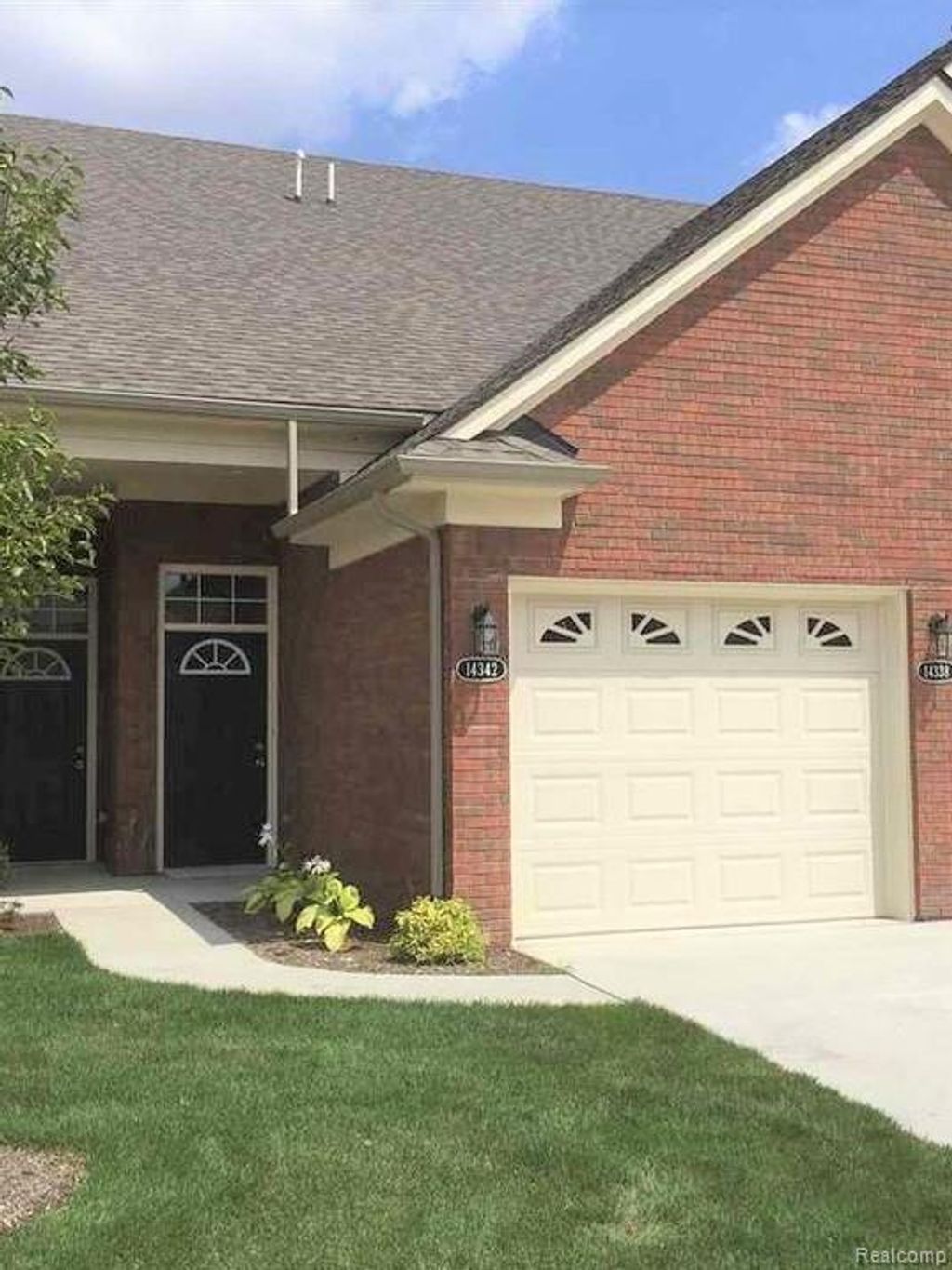 14342 Shadywood Drive, Sterling Heights