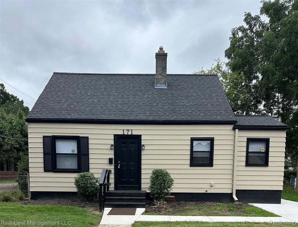 171 Bassett Street, Pontiac
