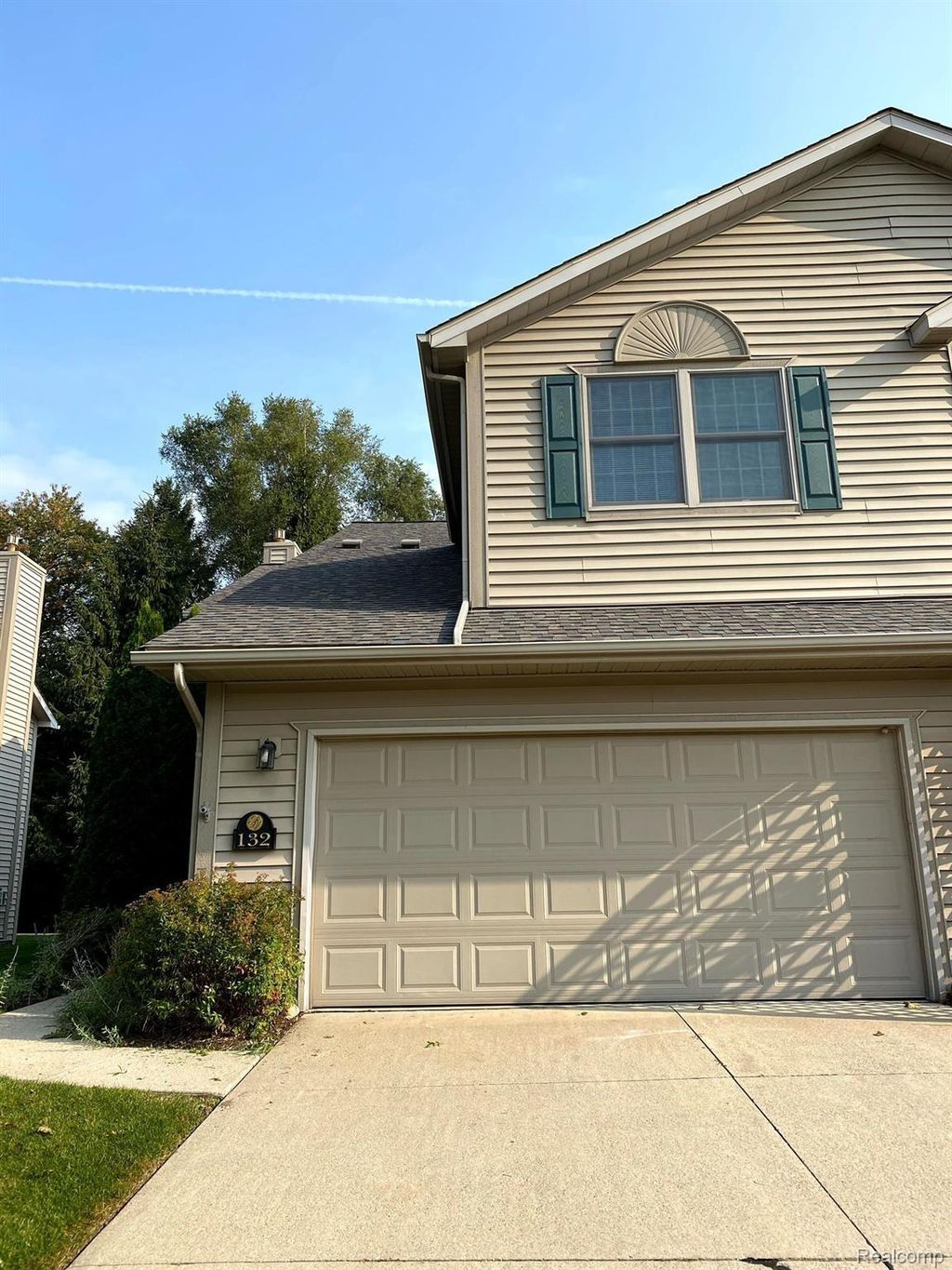 132 Stratford Lane, Lake Orion