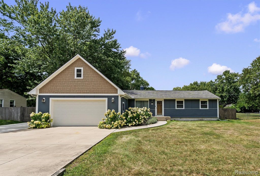 50745 Mile End Drive, Shelby Twp