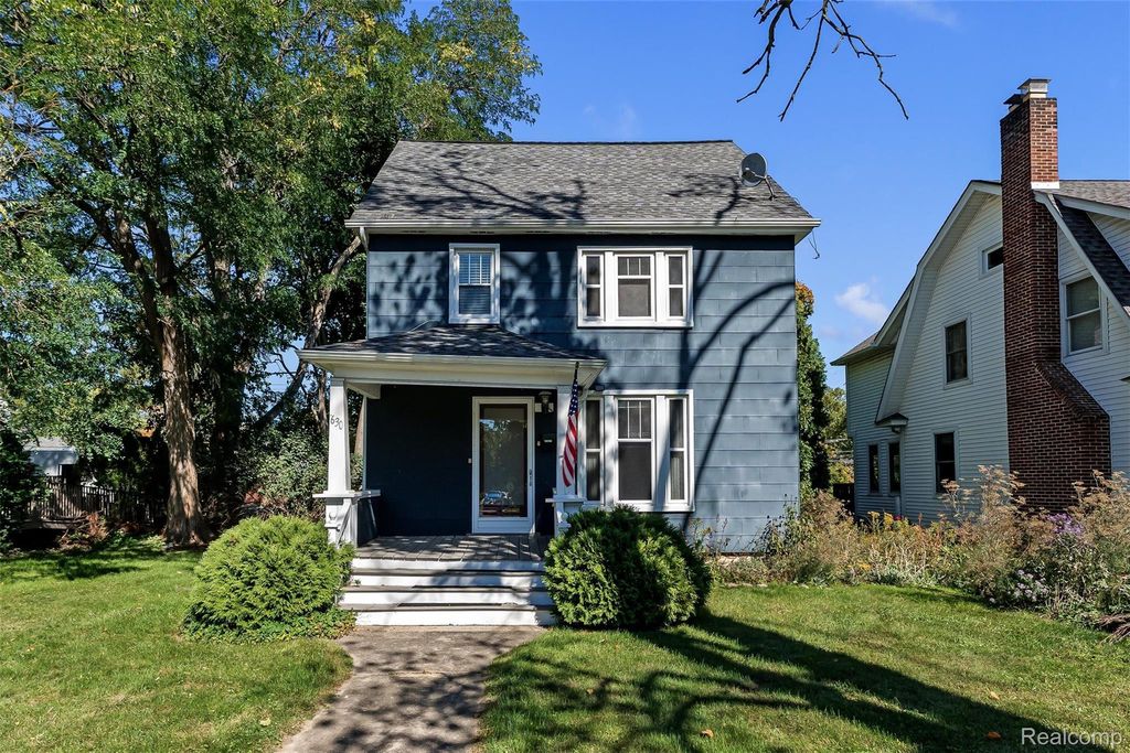 630 W University Drive, Rochester