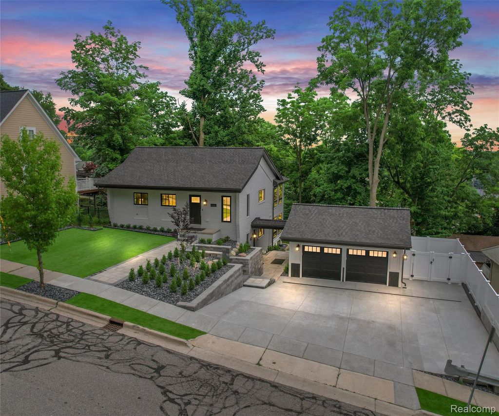 466 East Street, Northville