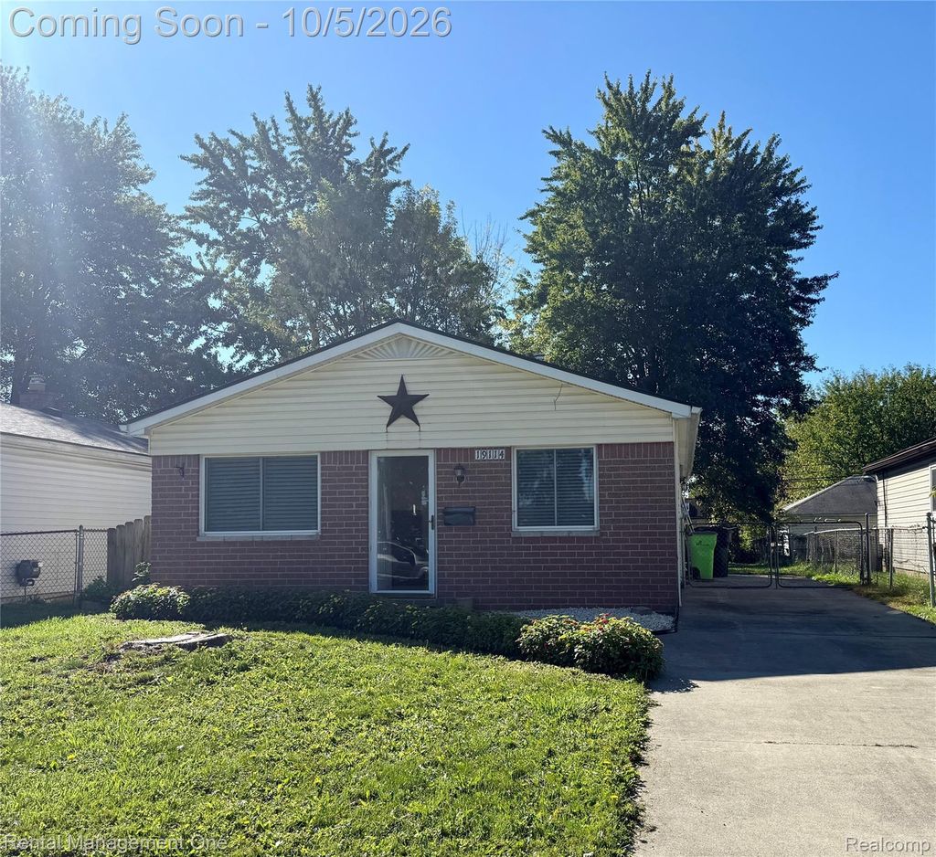 19114 Minnesota Street, Roseville
