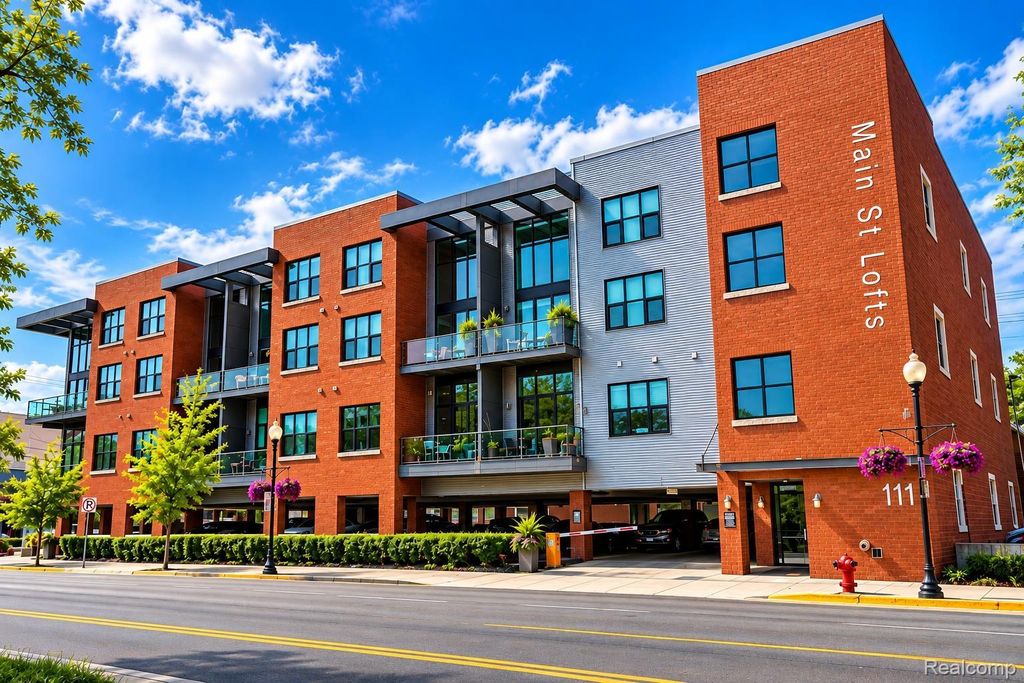 111 N Main Street 303, Royal Oak