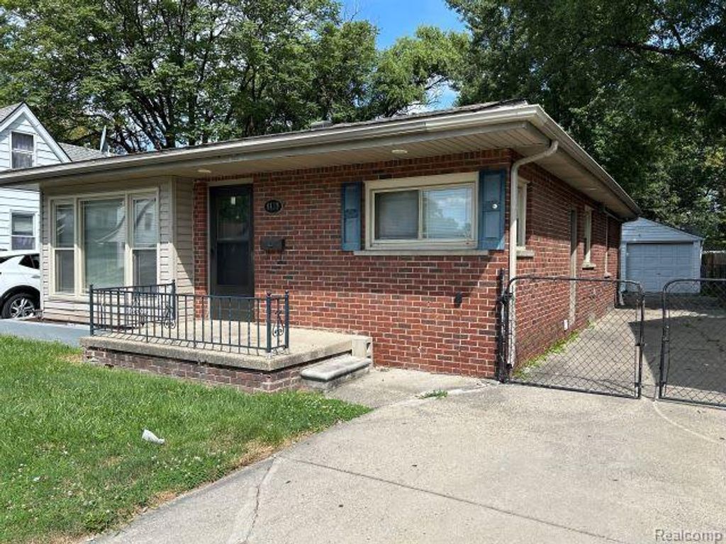 8129 Studebaker Avenue, Warren