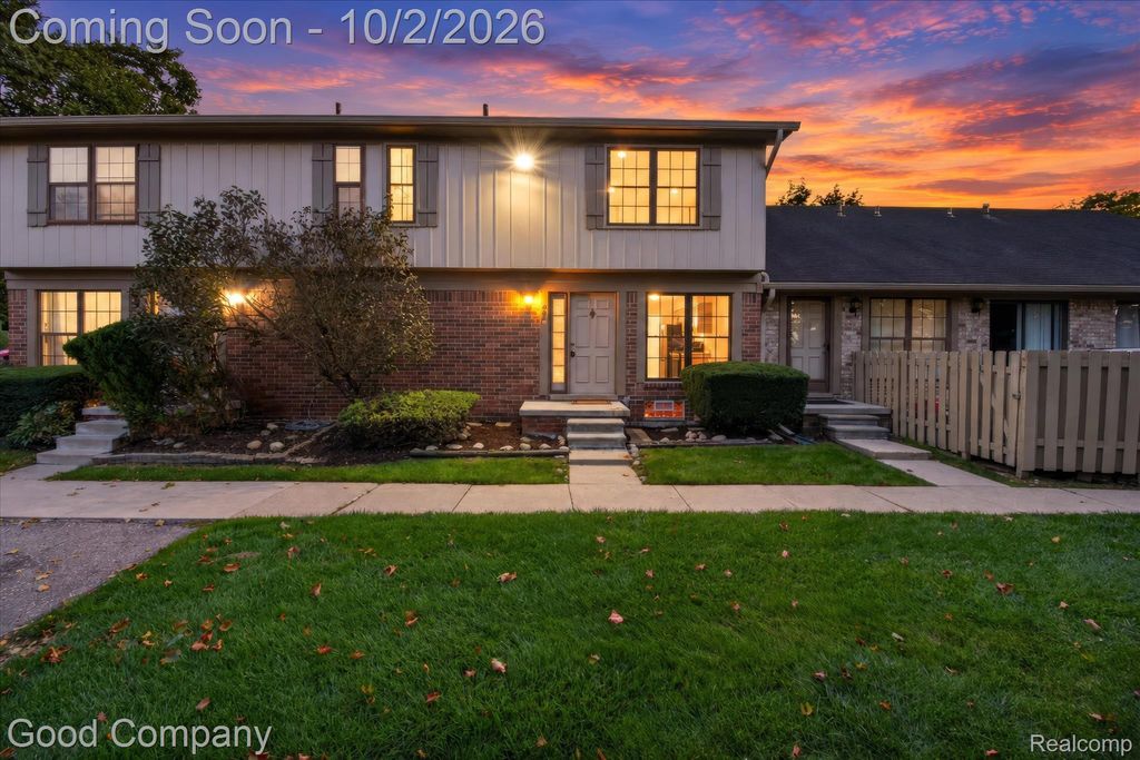 861 Langdon Court, Rochester Hills