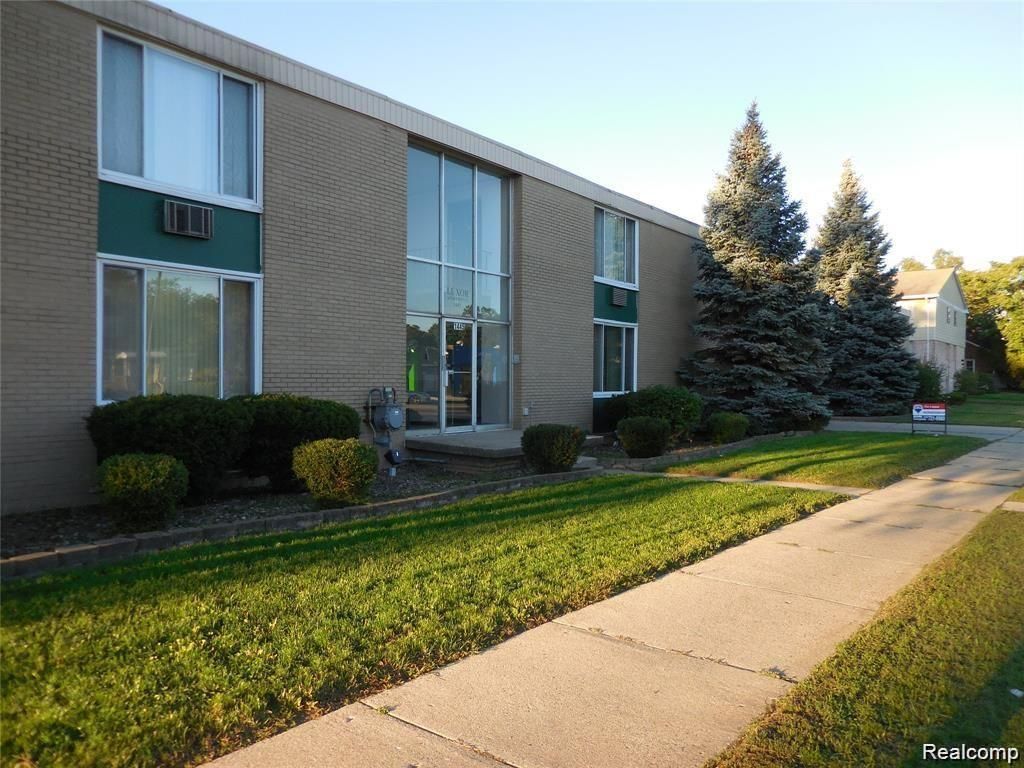 1445 W 9 Mile Road 13, Ferndale