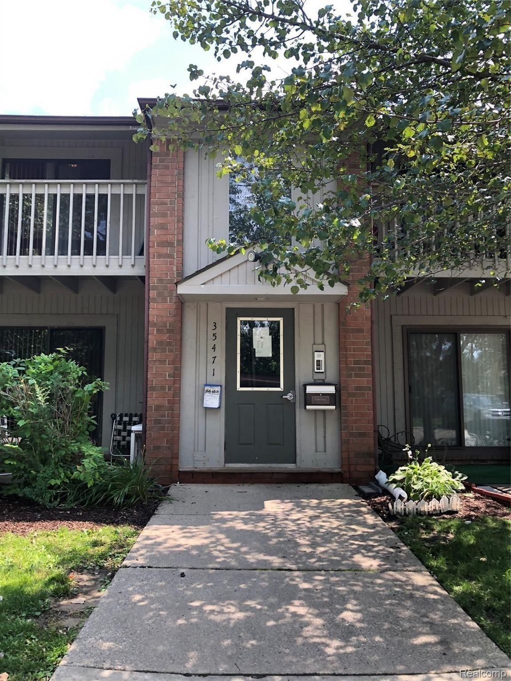 35471 Hickory Woods Dr 6, Clinton Township