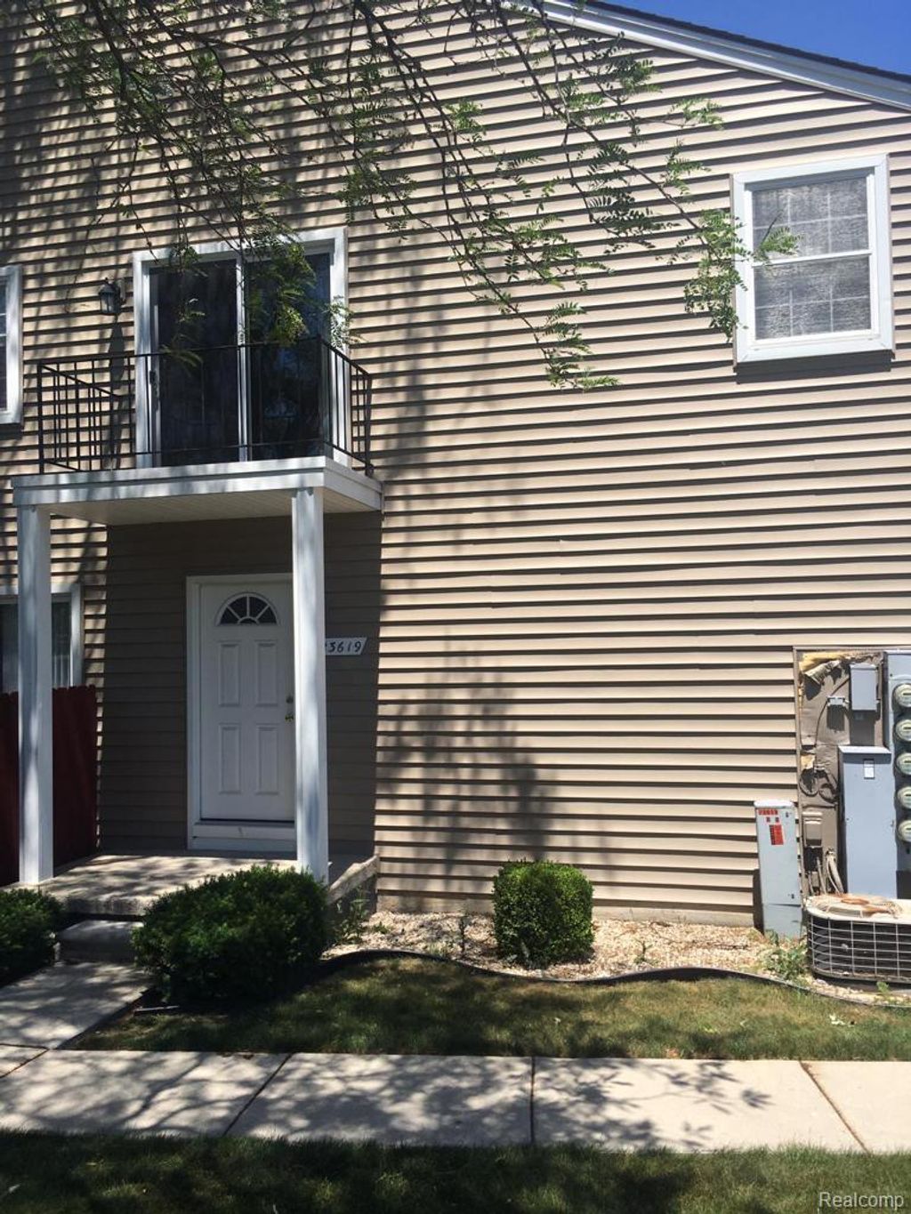 23619 N Rockledge, Novi
