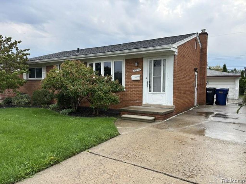 30792 Whittier Avenue, Madison Heights