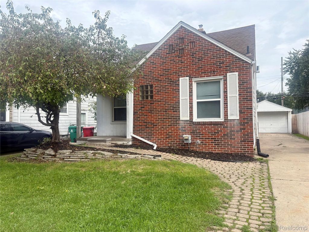 23090 Normandy Avenue, Eastpointe