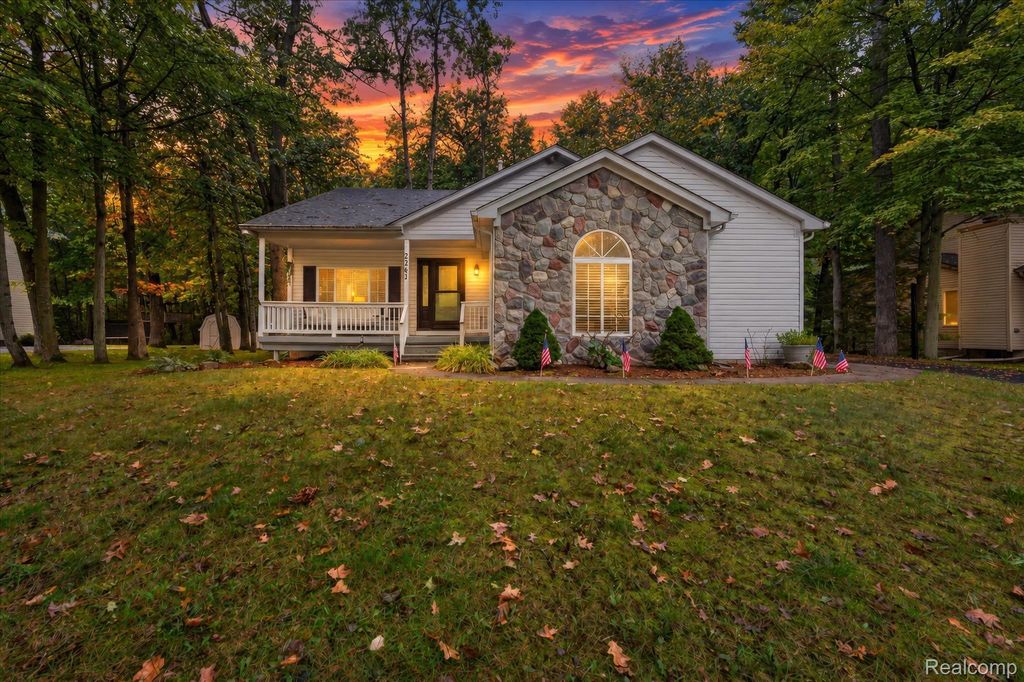2261 Somerville Drive, Oxford