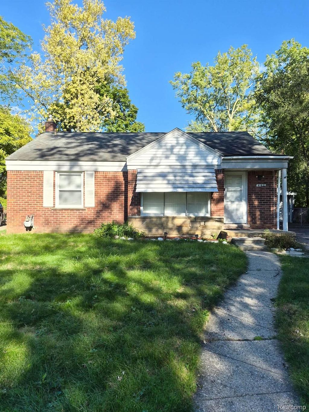 681 Patterson Court, Inkster