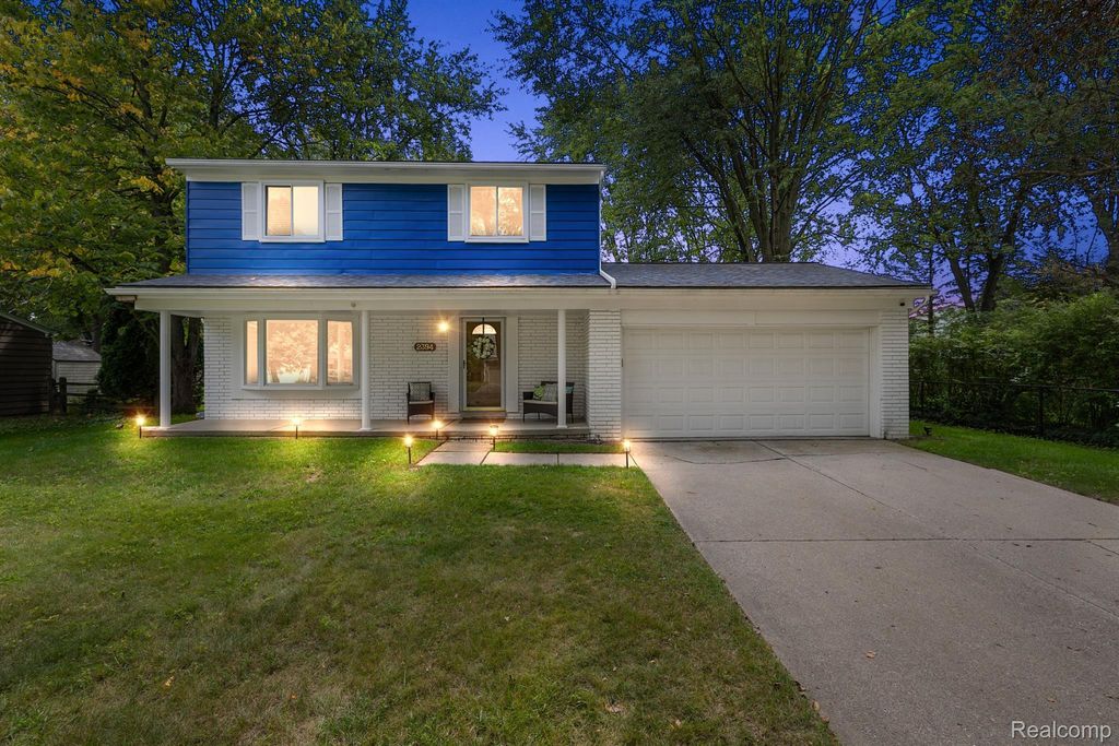 2394 Kettle Drive, Troy