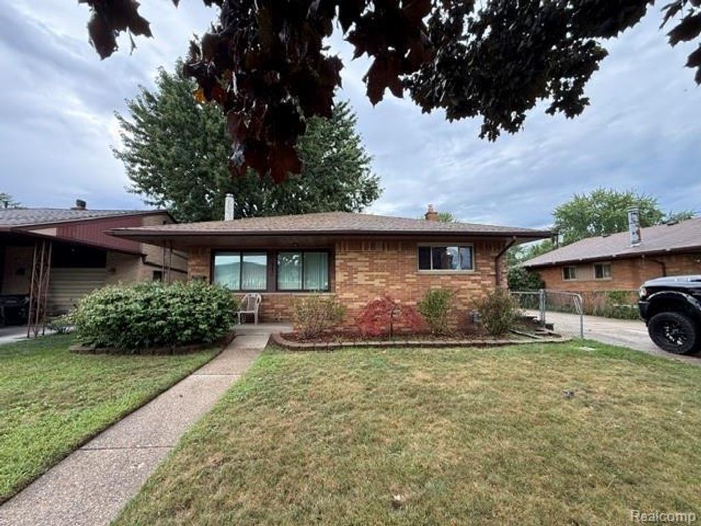 20965 Danbury Street, Clinton Twp