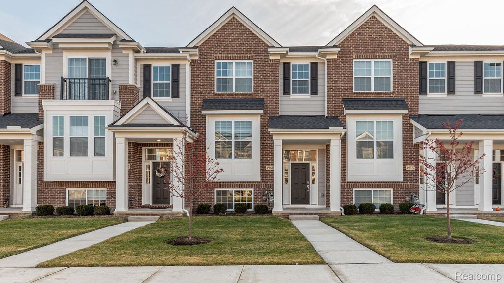 49685 Lantern Way, Canton