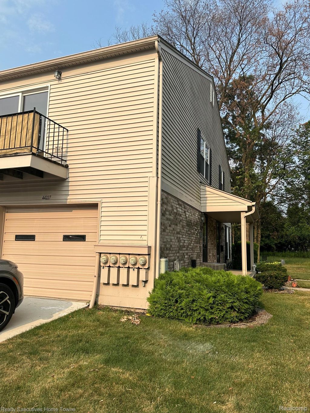 44227 Providence, Clinton Twp