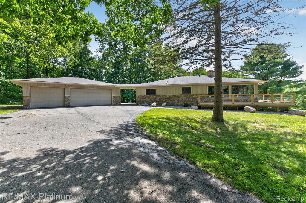 2456 Chilson Road, Howell