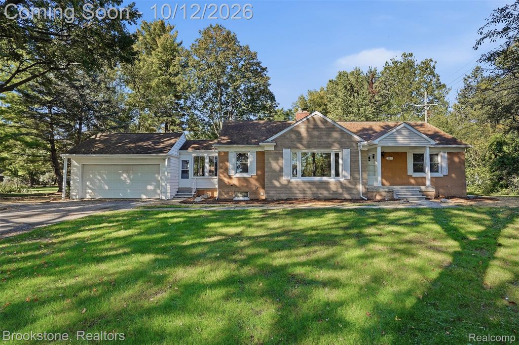 13055 Dunn Ct, Plymouth