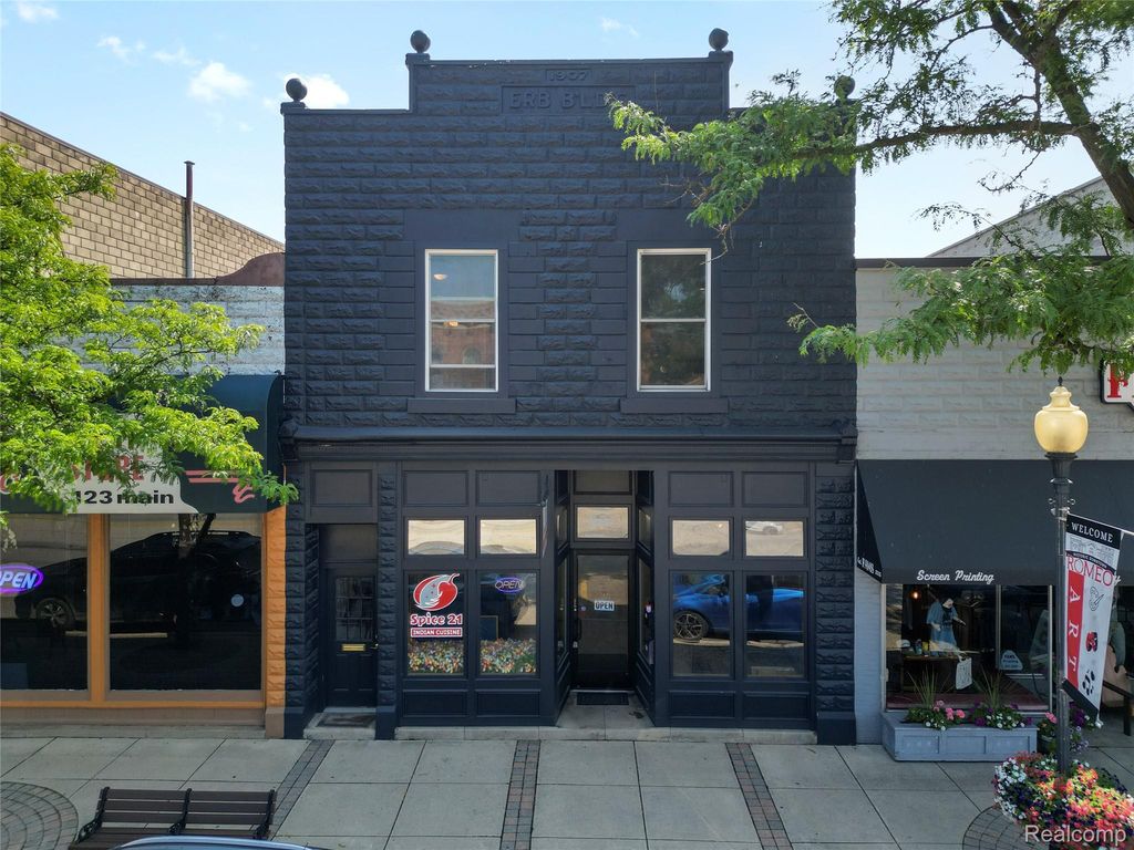 125 S Main St, Romeo