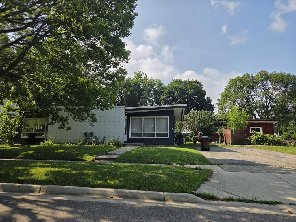 765 Douglas Street, Jackson city