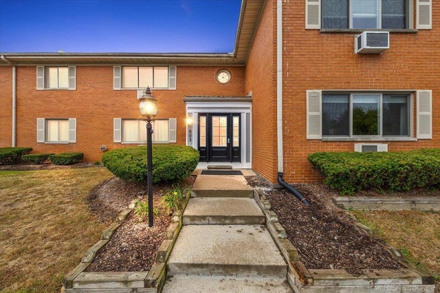 803 Plate Dr, Rochester city