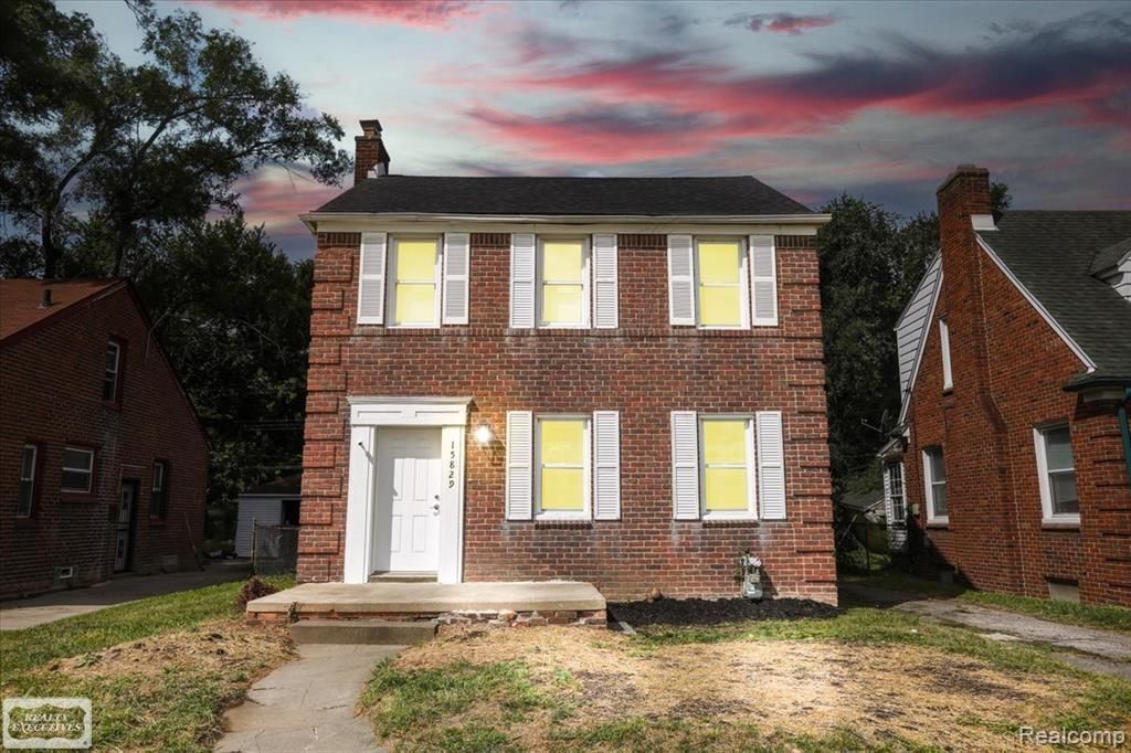 15829 Minock St, Detroit city