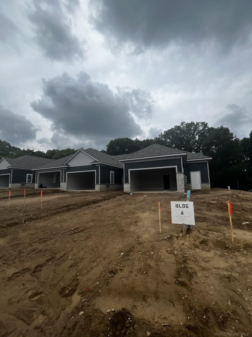 8520 West Valley Dr, White Lake