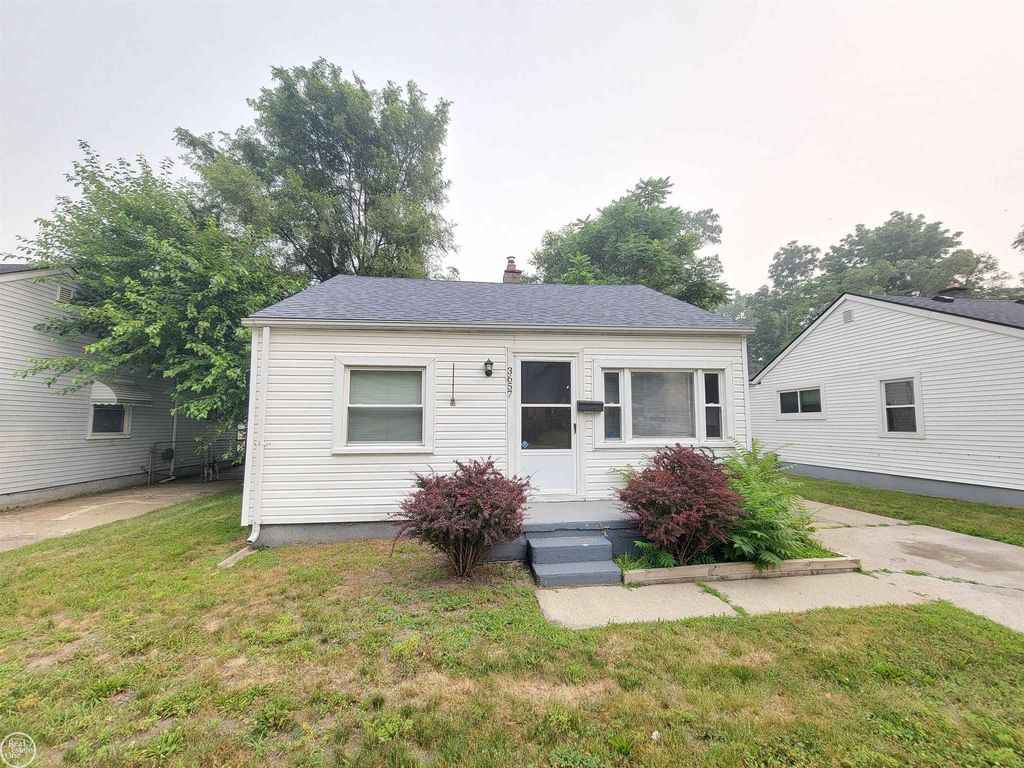 3657 Alvina Ave, Warren city