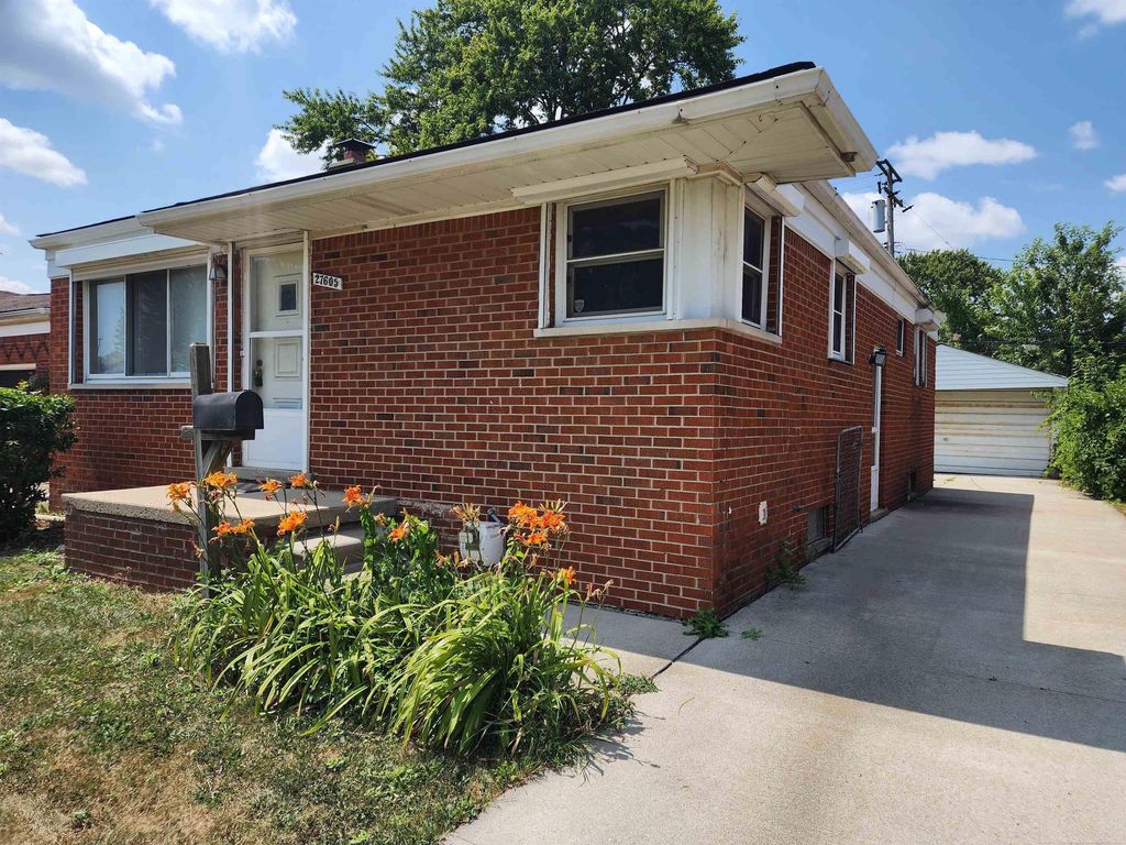 27605 Grant St, St. Clair Shores city