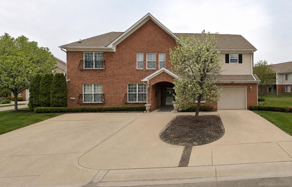 8249 W Annsbury, Shelby